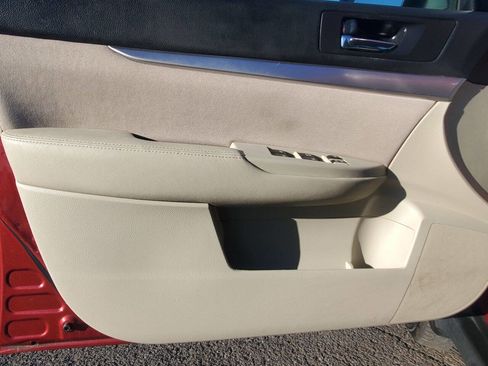 Used 2014 Subaru Outback 2.5i Premium image 15