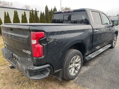 Used 2021 Chevrolet Silverado 1500 High Country w/ Technology Package image 4