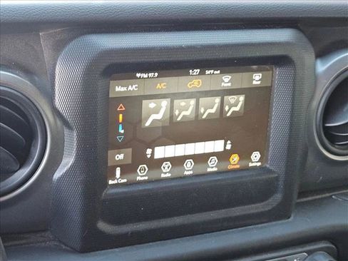 Used 2022 Jeep Wrangler Unlimited Sport image 9