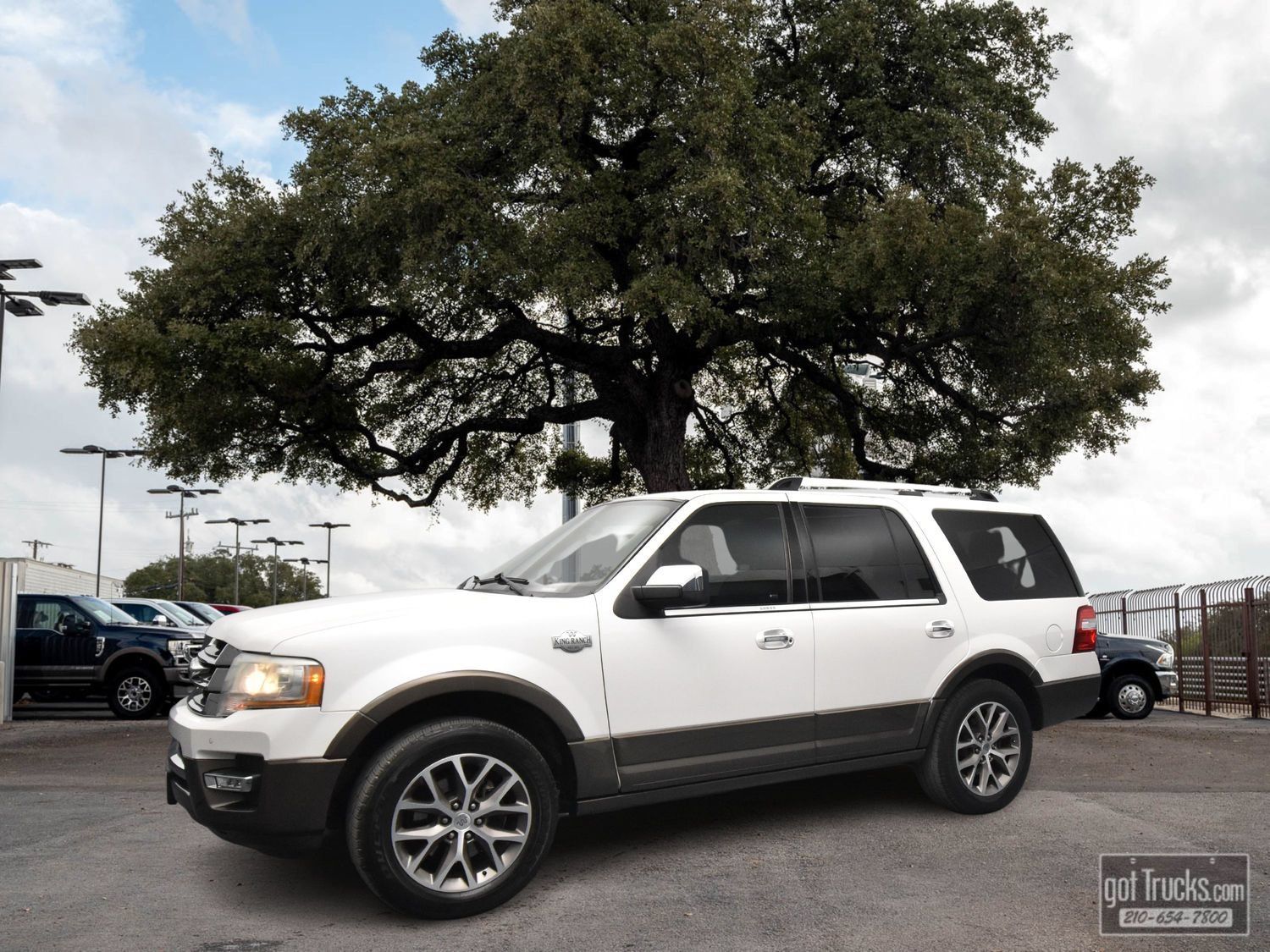 Used 2016 Ford Expedition King Ranch RWD image 1