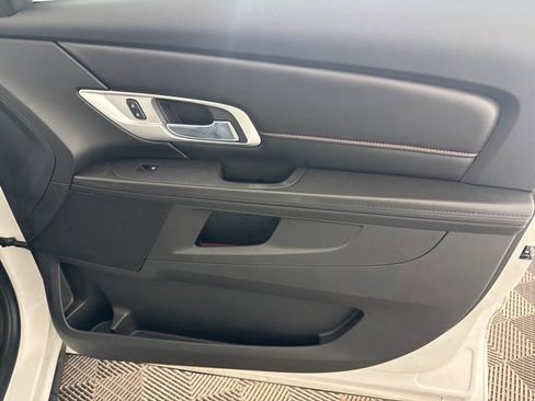 Used 2017 GMC Terrain SLE image 24