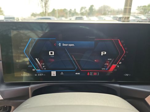 Used 2024 BMW M4 xDrive Competition image 20