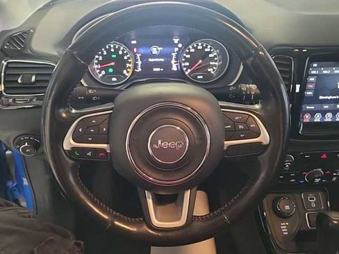 Used 2020 Jeep Compass Limited image 3