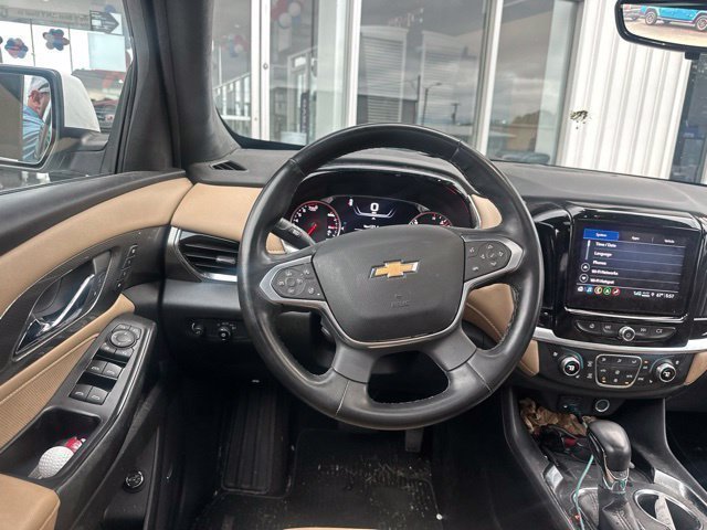 Used 2023 Chevrolet Traverse Premier FWD image 29