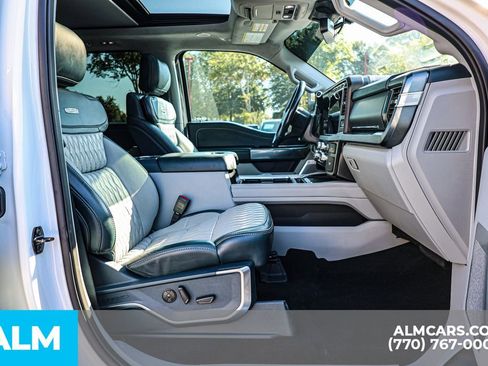 Used 2024 Ford F450 Limited image 22