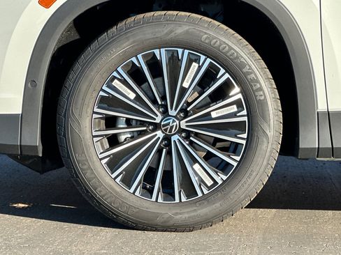 New 2026 Volkswagen Tiguan S image 25