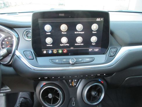 Used 2024 Chevrolet Blazer LT w/ Convenience Package FWD image 29