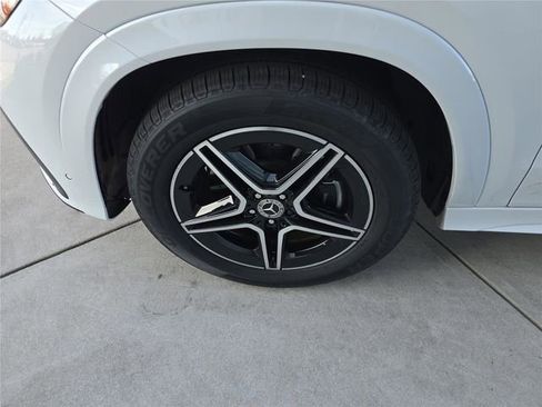 New 2025 Mercedes-Benz GLE 450 4MATIC image 12