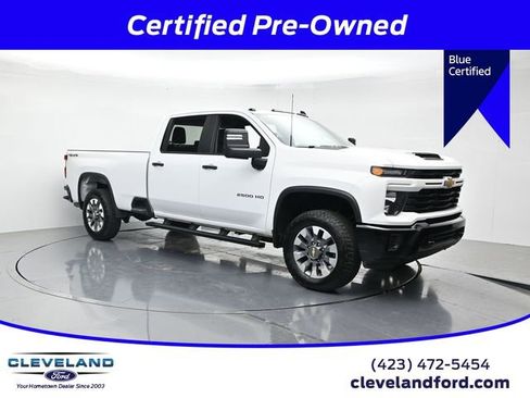 Used 2025 Chevrolet Silverado 2500 Custom AWD/4WD image 1