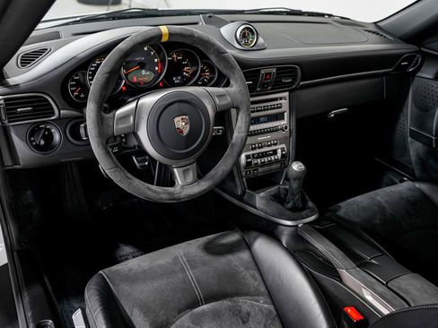 Used 2008 Porsche 911 GT3 RS RWD image 10