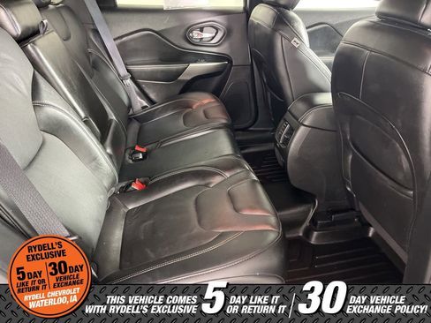 Used 2021 Jeep Cherokee Latitude Lux 80th Anniv w/ Quick Order Package 26U 80TH AWD/4WD image 18