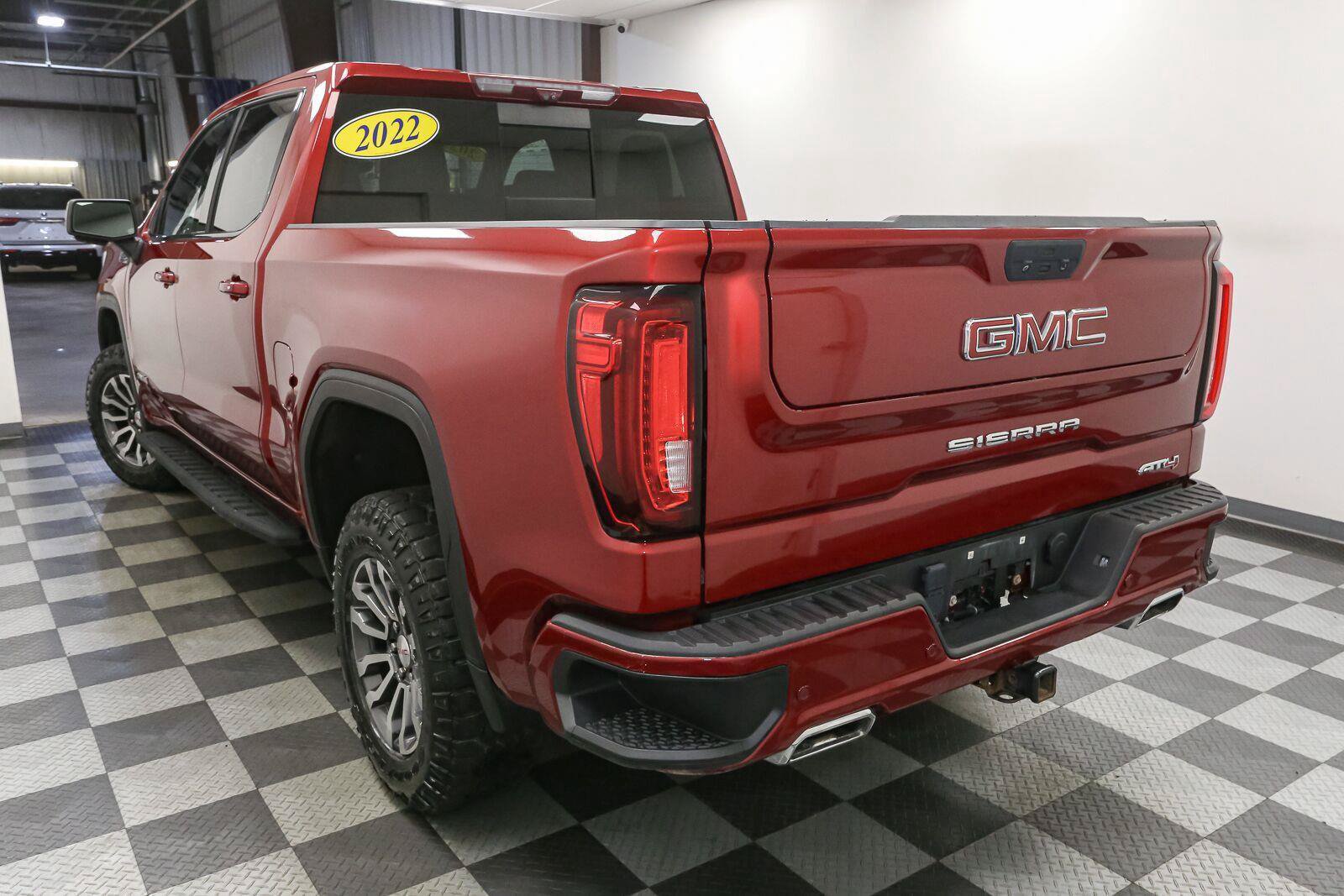 Used 2022 GMC Sierra 1500 AT4 w/ AT4 Premium Package AWD/4WD image 10