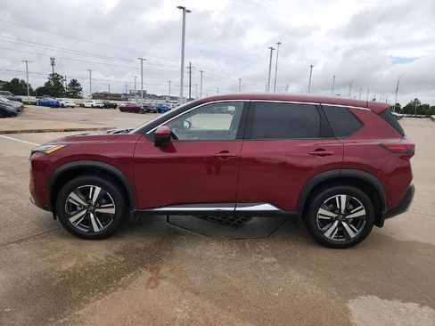Certified 2023 Nissan Rogue Platinum w/ Platinum Premium Package FWD image 8