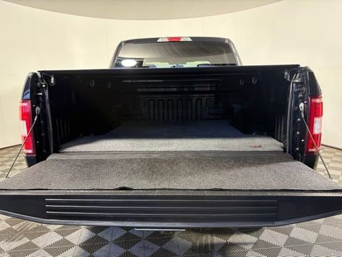 Used 2018 Ford F150 XLT w/ Equipment Group 302A Luxury AWD/4WD image 9