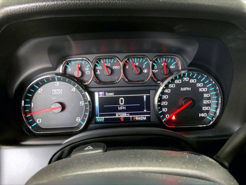 Used 2016 Chevrolet Tahoe LT image 18