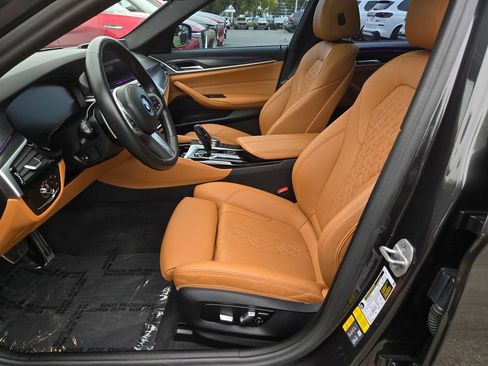 Used 2023 BMW 530e w/ M Sport Package RWD image 19