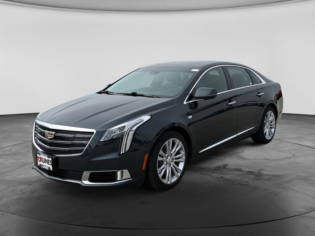 Used 2018 Cadillac XTS Luxury w/ Driver Awareness Package FWD image 4