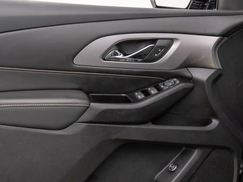 Used 2019 Chevrolet Traverse LT image 14