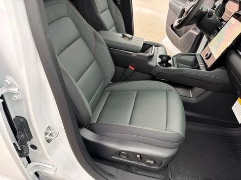 New 2026 GMC Terrain AT4 w/ Convenience Package III AWD/4WD image 29