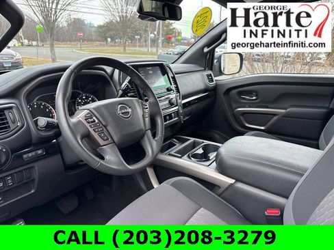 Used 2024 Nissan Titan SV w/ SV Bronze Edition Package image 18