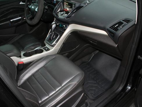 Used 2015 Ford C-MAX Energi SEL w/ Equipment Group 302A image 16