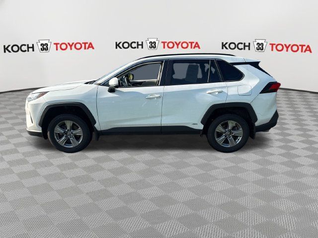 Certified 2024 Toyota RAV4 XLE AWD/4WD image 4