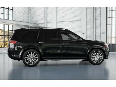 New 2026 Mercedes-Benz GLS 580 4MATIC image 18