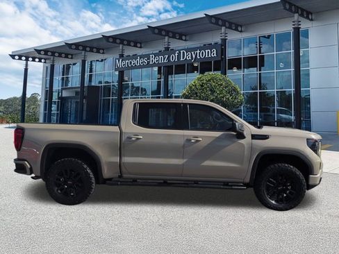 Used 2022 GMC Sierra 1500 Elevation AWD/4WD image 3