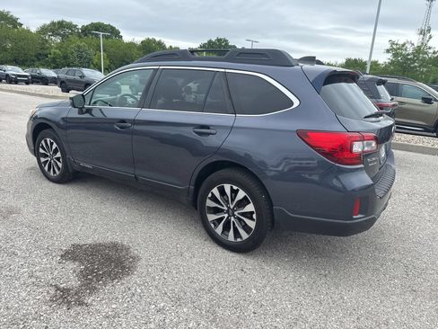 Used 2017 Subaru Outback 2.5i Limited AWD/4WD image 34