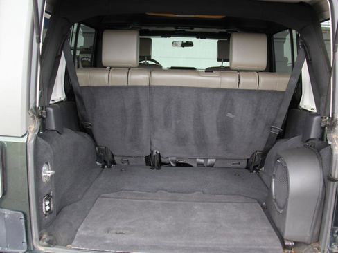 Used 2010 Jeep Wrangler Unlimited Sahara w/ Mopar Chrome Edition Group AWD/4WD image 21