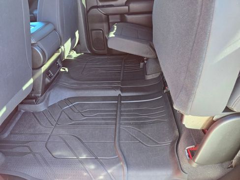 Used 2019 Chevrolet Silverado 1500 Custom w/ Custom Convenience Package image 11