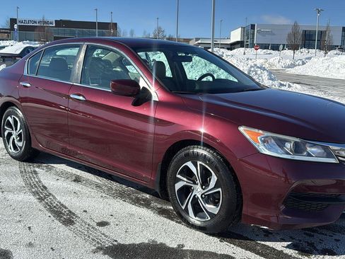 Used 2017 Honda Accord LX image 2