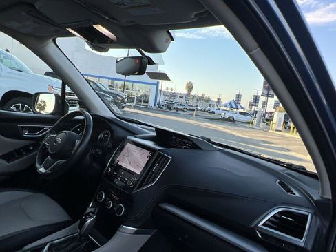 Used 2020 Subaru Forester Limited w/ Popular Package #3 image 30