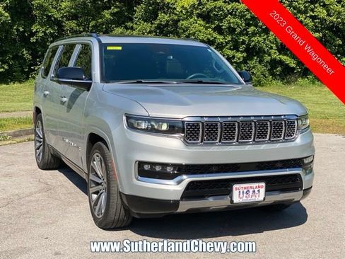 Used 2023 Jeep Grand Wagoneer Series II w/ Flexible Seating Group AWD/4WD image 1