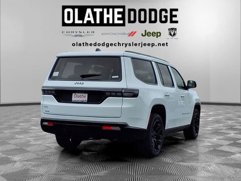 New 2026 Jeep Grand Wagoneer Limited AWD/4WD image 29