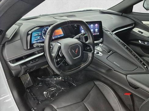 Used 2022 Chevrolet Corvette Stingray Preferred Conv w/ Z51 Performance Package RWD image 10
