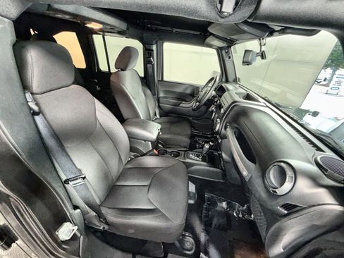 Used 2017 Jeep Wrangler Unlimited Sport w/ Quick Order Package 24S image 24