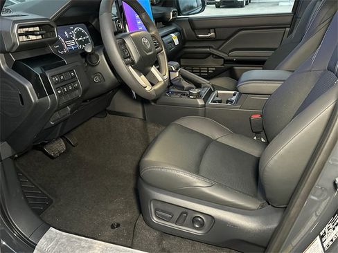 New 2025 Toyota 4Runner Limited image 18