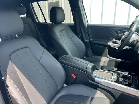 Used 2026 Mercedes-Benz GLB 250 image 21