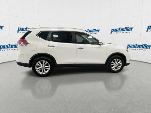 Used 2016 Nissan Rogue SV w/ SV Premium Package FWD image 12