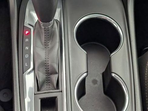 Used 2018 Chevrolet Equinox LT image 23