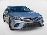 Used 2019 Toyota Camry SE image 3