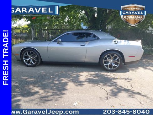 Used 2016 Dodge Challenger SXT Plus RWD image 27