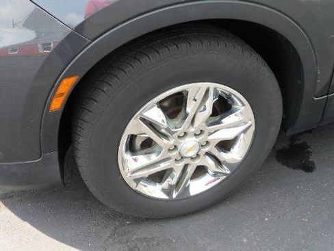 Used 2019 Chevrolet Blazer LT FWD image 11