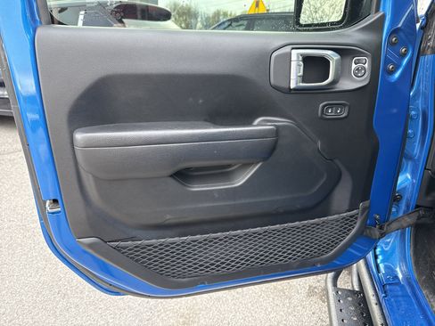 Used 2022 Jeep Wrangler Unlimited Sport image 15