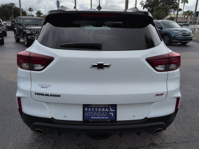 Used 2023 Chevrolet TrailBlazer RS w/ Sun and Liftgate Package FWD image 5