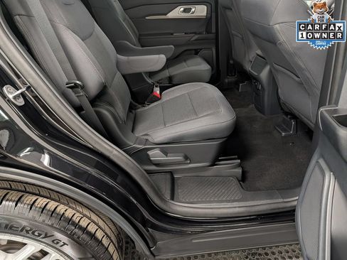 Used 2025 Ford Explorer Active AWD/4WD image 31