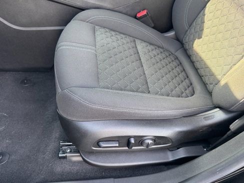 Used 2021 Chevrolet Blazer LT image 14