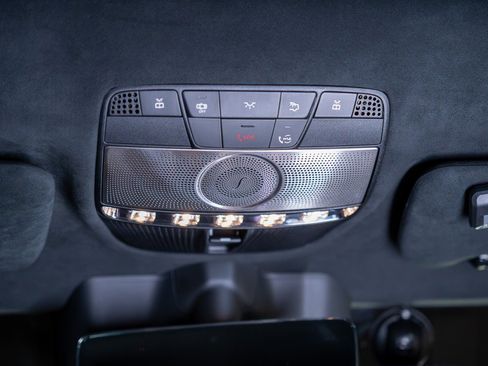 Used 2025 Mercedes-Benz G 63 AMG 4MATIC image 33