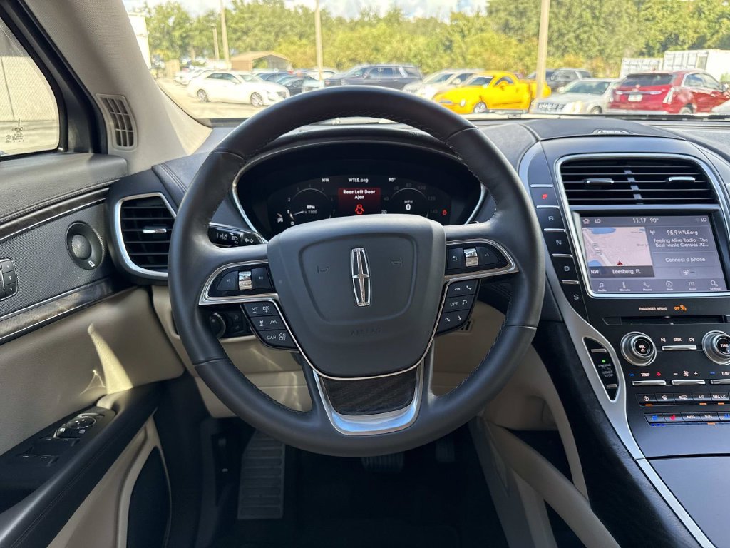 Used 2019 Lincoln Nautilus Reserve FWD image 17